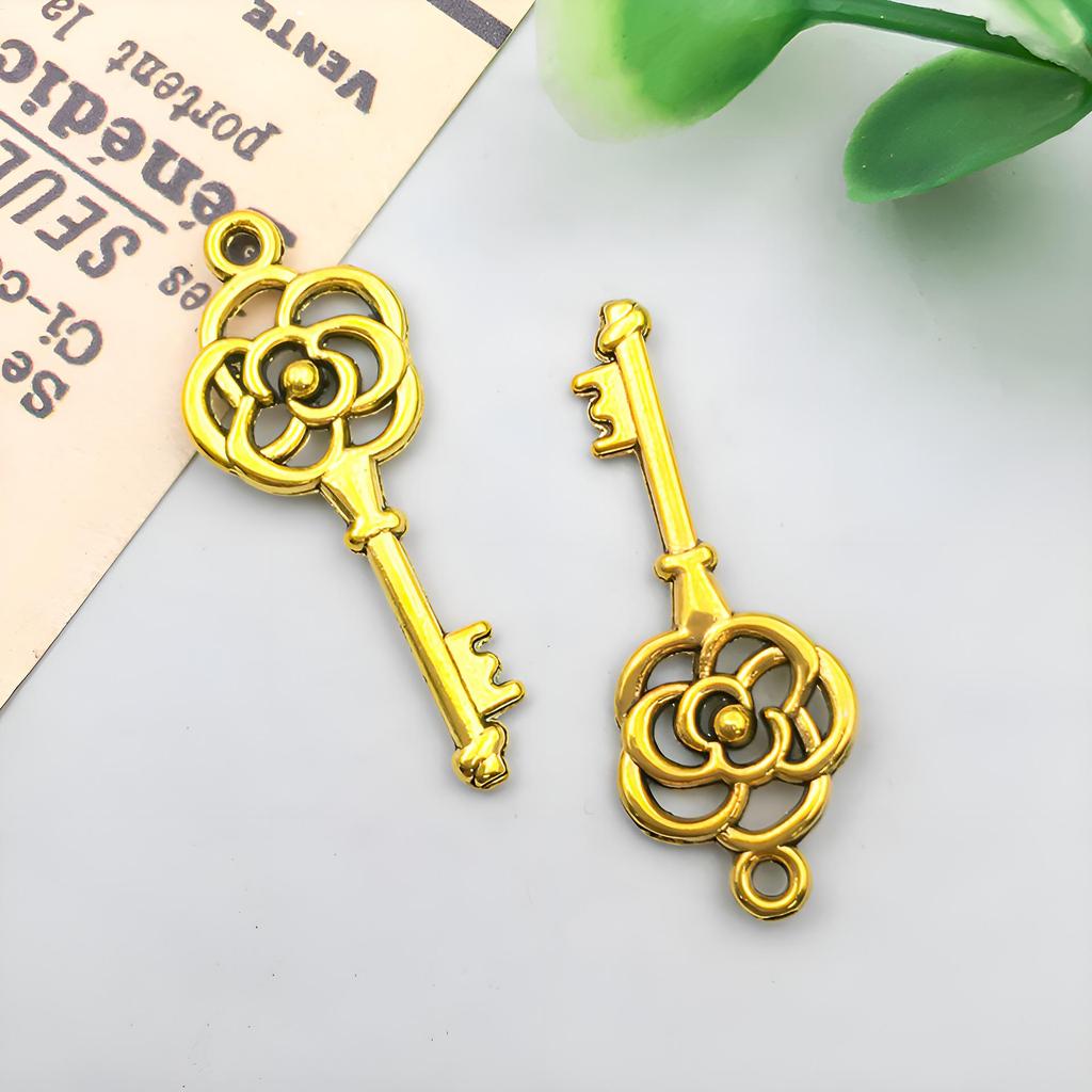 3-Color DIY Alloy Retro Key Jewelry Pendants