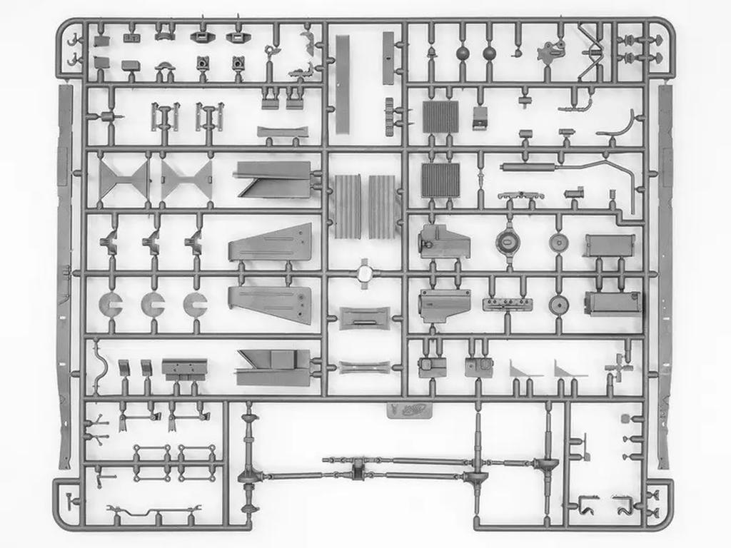 ICM Американский Studebaker Бензиновый Грузовик Пластиковая Модель 35492 1/35 US6-U5 (Военная техника)