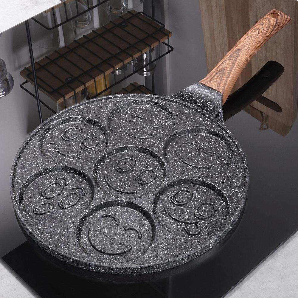 BLACK&WOOD 7-Smiley Pancake Pan 26cm