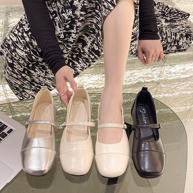 Туфли Мэри Джейн с квадратной головкой и мелким горлом, женские, весна-осень 2025 года, новые, ретро, с одним словом, на ремне, модные, универсальные, на плоской подошве, женские, одинарные