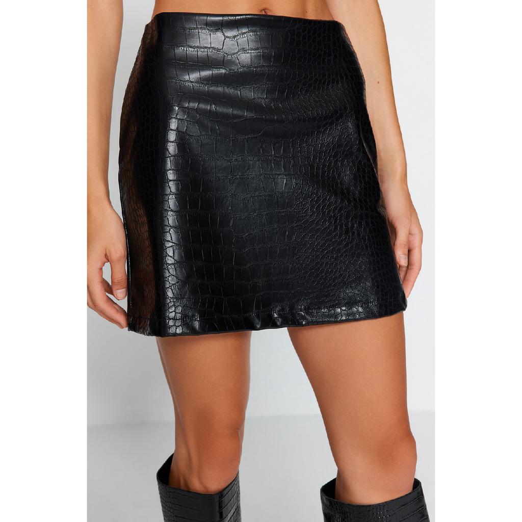 Черная мини-юбка из искусственной кожи Twoaw24et00228