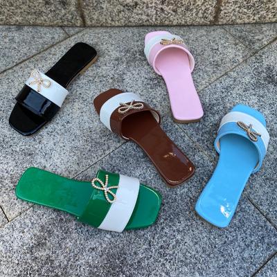 Модные узкие шлепанцы Французские 2025 Лето Новые На плоской подошве Для прогулок Пляжные Однословные Крутая швабра