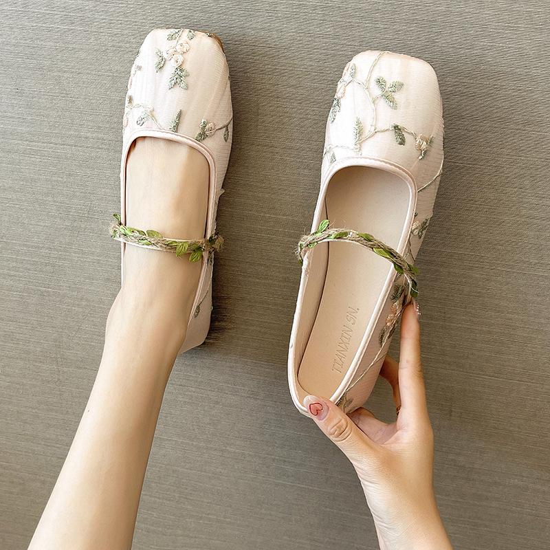 Single Shoes Embroidered Shoes Versatile Mary Jane Single Shoes Women Cheongsam Tea Shoes Women