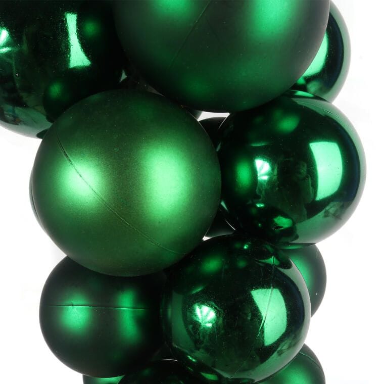 Set of 21 Baubles on a Bunch - Plastic Christmas Ornaments 28 cm - Green