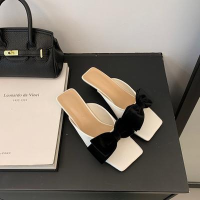 Мода Новые дизайнерские летние женские тапочки с квадратным носком, модные шлепанцы с бабочкой, повседневные офисные женские сандалии