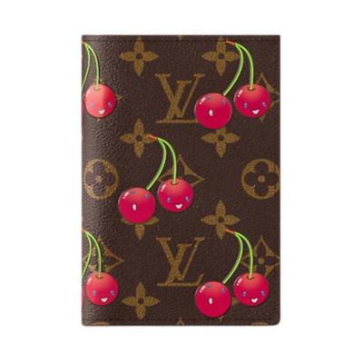 X Takashi Murakami Monogram Cherry Покрытый холст Держатель для паспорта Женские аксессуары Коричневый M13424