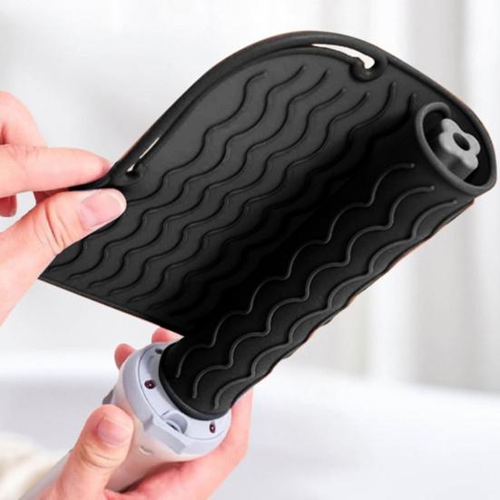 Curling Iron Heat Resistant Mat Anti-slip Silicone Rectangle Portable Flat Iron Hair Straightener Hair Travel Heat Pad Protector Cover
