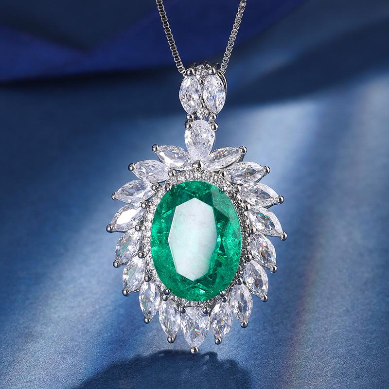 Ювелирные изделия Медное дно Позолоченное Имитация цвета Сокровище Мода Ретро Подвеска Ожерелье Женский Denier Квадратный Мастер 12 * 16