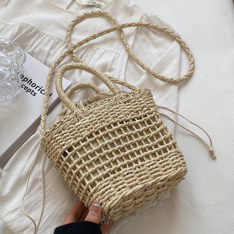 Factory Direct Sales Hand-woven Beach Bag 2025 New Trendy Fashion Messenger Bag Women Ins Travel Straw Bag Women