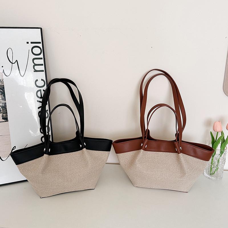 Pu Large Capacity Tote Bag For Women With Color Blocked Pleated Design For Daily Use