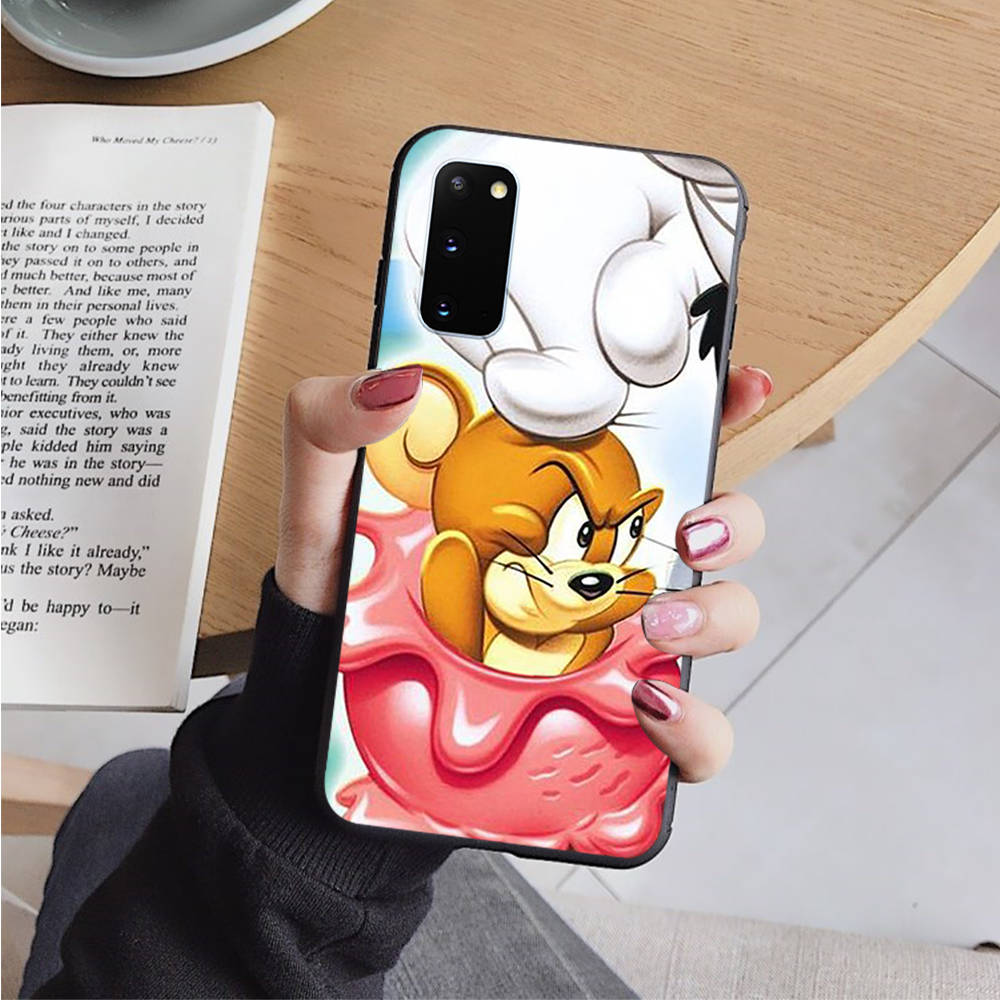 Черный чехол AT21 Tom and Jerry для iPhone 16 15 Plus 14 13 12 11 Pro 8 7 6S SE 5S X XR XS Max Realme C30 C33 C31 9I Huawei Y8P Y9 Sofe Cover
