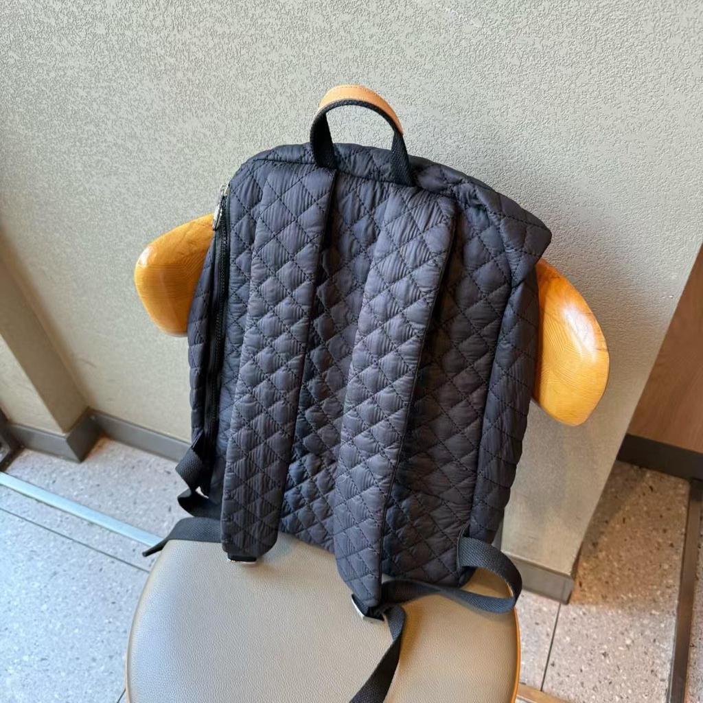 Весна 2025 Рюкзак для поездок премиум-класса с ромбовидным узором: Большая вместимость, классический повседневный стиль