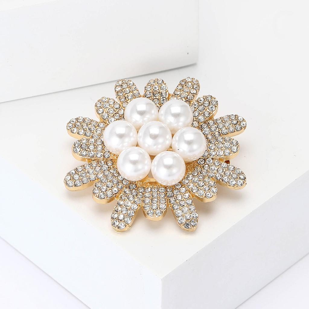 High-End Fashion Rhinestone Pearl Sunflower Brooch Exquisite And Versatile Women'S Clothing Corsage Jewelry Pin