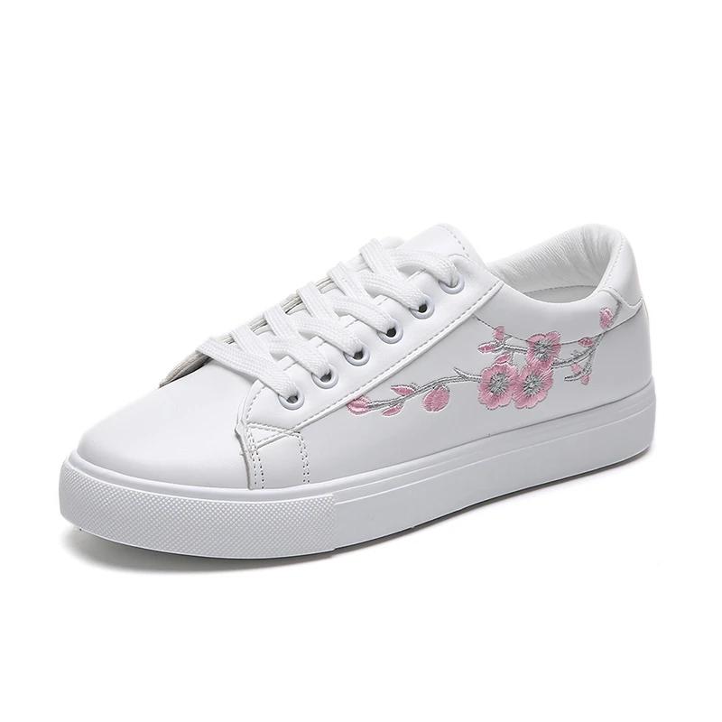 Little White Shoes Female Spring/Summer/Autumn New Korean Embroidered Pattern Casual Low Top Student Flat Sole Board Shoes