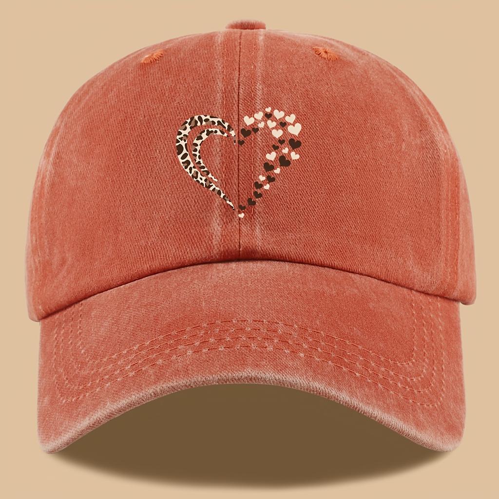 Leopard print heart print retro casual baseball cap suitable for parties, couples, and holidays as a gift for those around you!