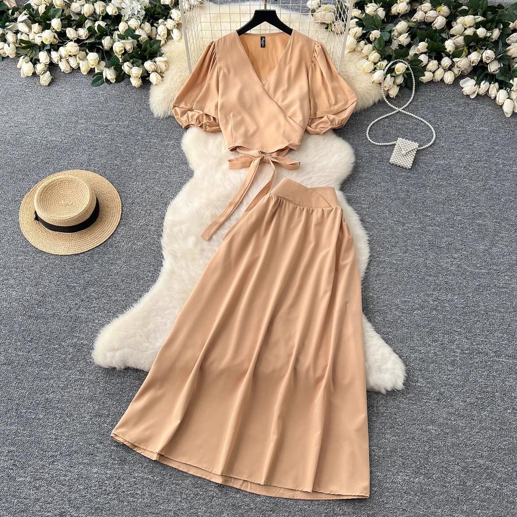 French Style Set with Women's Design Sense, Tie Up Waist, V-neck, Bubble Sleeve Shirt, High Waist, Big Swing Skirt, Two-piece Skirt Set