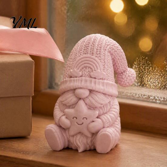 Christmas Desktop Decorations 3D Printed Gnome Figurine Holding Smiling Star, Faceless Statue with Durable Sculptures Knit Hat, Cute Tabletop Ornament