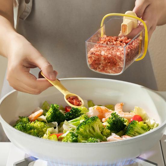 Wall-Mounted Spice Rack with Spoon Transparent Sealed Seasoning Dispenser Multi-Functional Spice Rack Box Jar Kitchen Storage Organizer