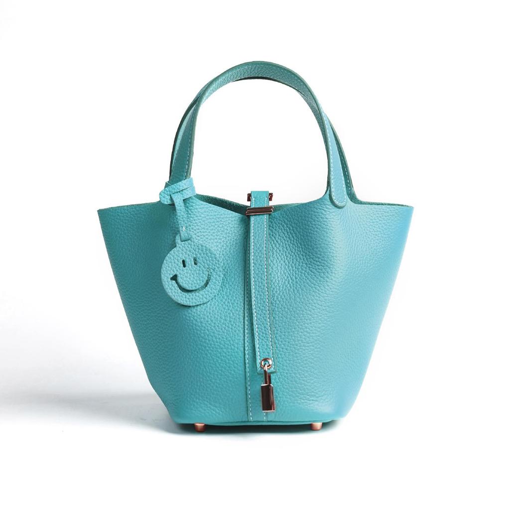 Женская летняя сумка-тоут из коровьей кожи ТОГО на 2025 год