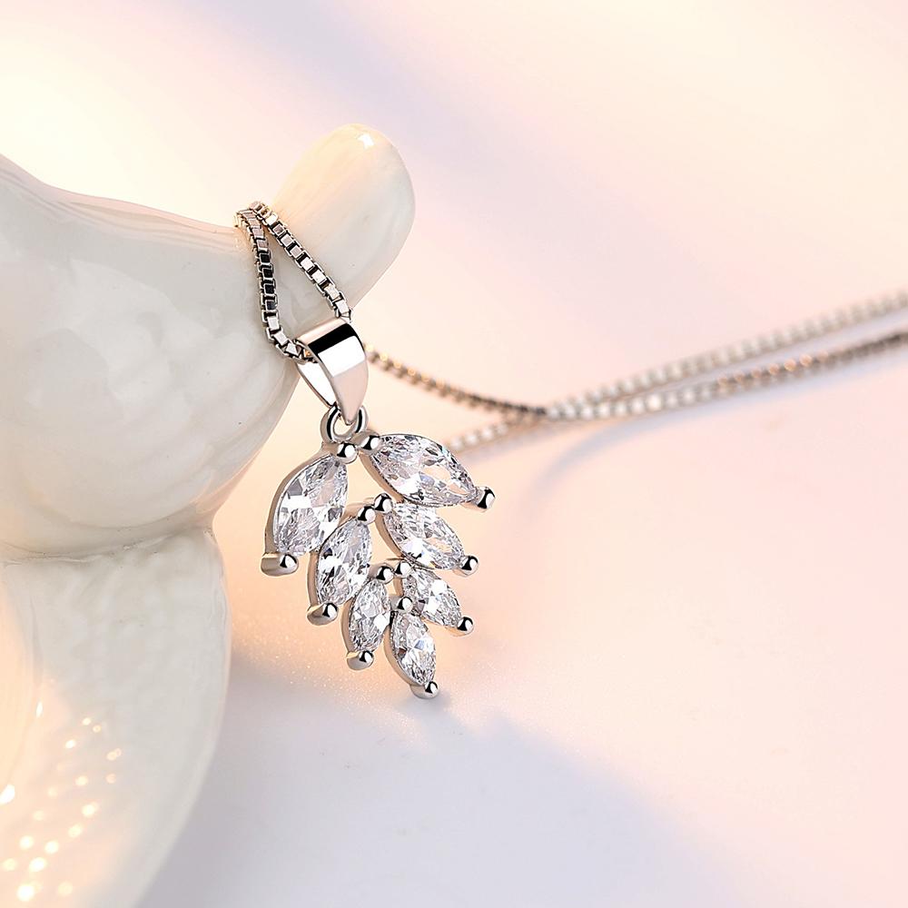 Новое 925 стерлингового серебра Женские ожерелья Подвеска в виде ледяного листа Мода Универсальный Темперамент Высокое качество Ожерелье Ювелирные Изделия Подарок