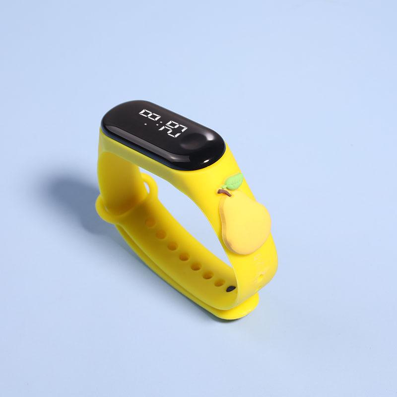 Vogue Fruits Doll Браслет Женские водонепроницаемые наручные часы Электронные повседневные спортивные модные часы для мальчиков и девочек со светодиодной подсветкой