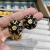 Винтажные Серьги-гвоздики в средневековом придворном стиле Ретро Женские Осенние и Зимние Черно-золотые Серьги-цветы Гонконгский стиль Висячие Глянцевые Женские