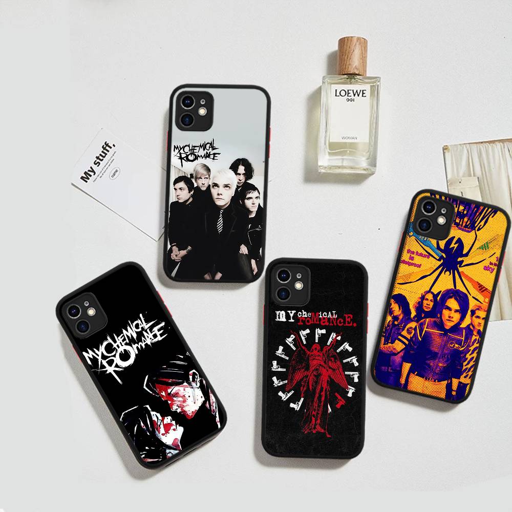Чехол-бампер My Chemical Romance Rock Band Матовый Защитный Чехол Для IPhone 16 15 14 13 12 11 Pro Max X XS MAX Защитный Чехол