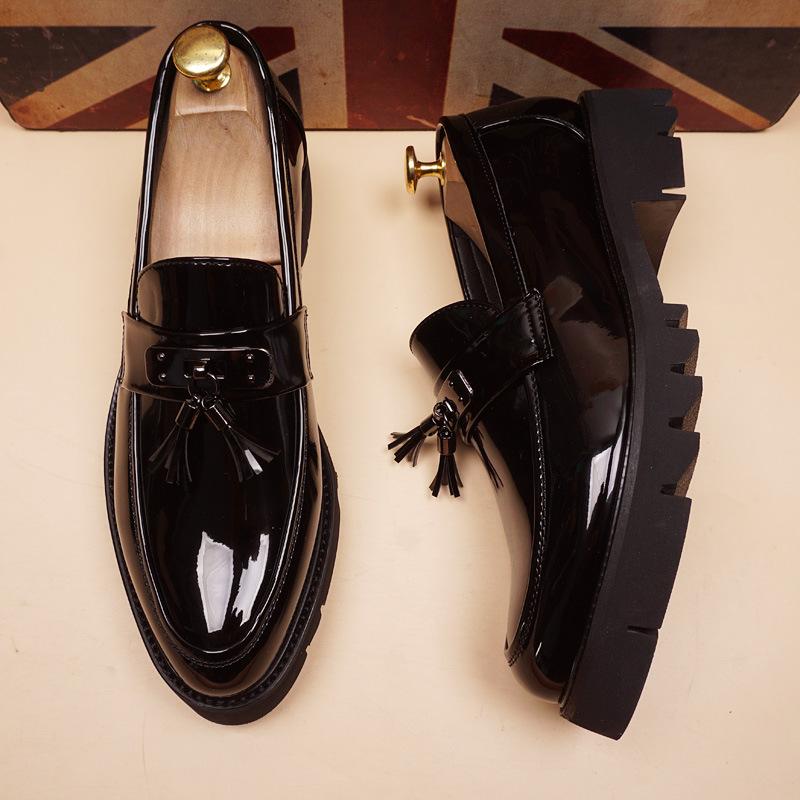 Итальянская дизайнерская обувь для мужчин роскошная мода лакированная кожа кисточки обувь черная трендовые лоферы на платформе молодежная обувь мужчина