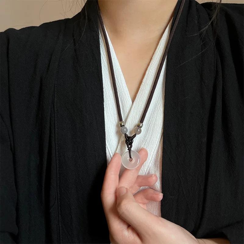 New Chinese Style Beaded Butterfly Necklace with a New High-end Design Niche Sweater Chain, Women's Summer Collarbone Chain