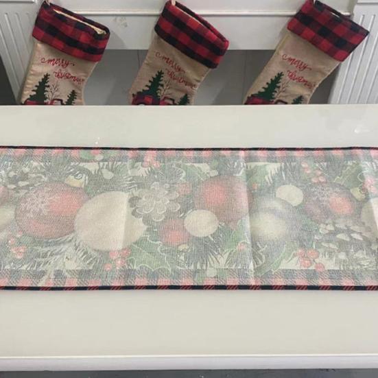 Рождественская дорожка для стола Зеленые руки эльфа с елочным шаром и принтом Сезонный прямоугольник из искусственного льна Рождественская тема Обеденный стол Ткань Обложка Праздничное украшение