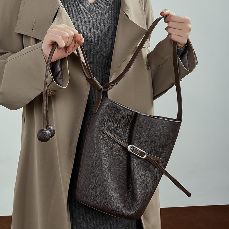HIFASHION Сумки женские из натуральной кожи КРС Верхний слой Винтажные Сумки через плечо Сумки-ведра Сумки на плечо Для повседневных покупок 2026