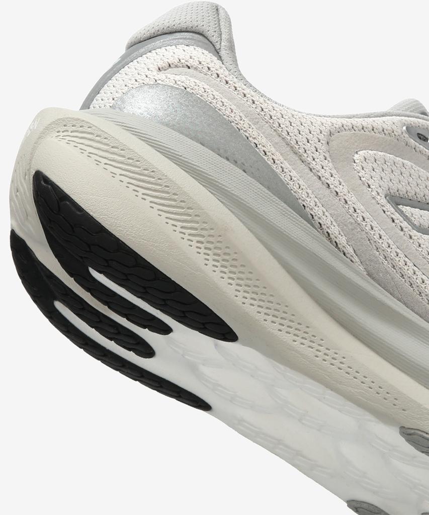 New Balance Nbpfgs103V / 1080 V15 (Male, 2E) (Gray)