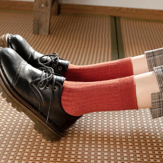 1 пара женских носков средней длины без запаха в японском стиле, высокоэластичные, нескользящие, дышащие, мягкие, впитывающие пот, не садятся, спортивные хлопковые носки