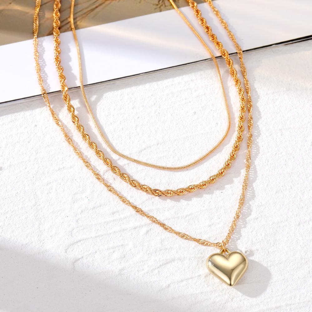 Ожерелье с подвеской в форме сердца Модное Очарование Темперамент Ожерелье из трех частей Ожерелье для девочек Студенческое ожерелье Ужин Личность Сексуальный набор цепочек для свитера