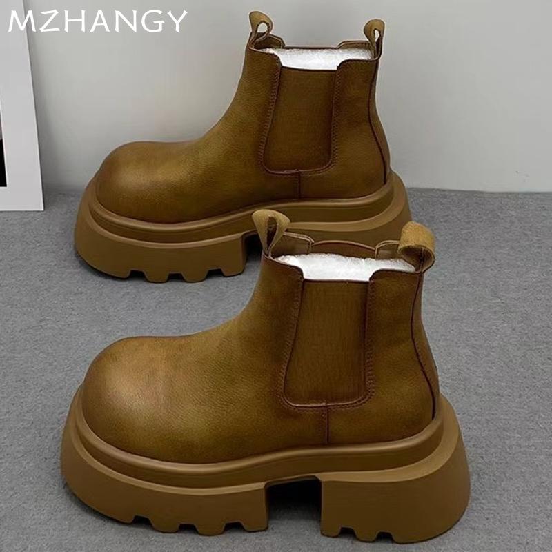 Ботильоны женские на платформе кожаные туфли на среднем каблуке женские 2025 трендовые зимние сапоги дизайнерские готические зимние новые мотоциклетные сапоги Mujer