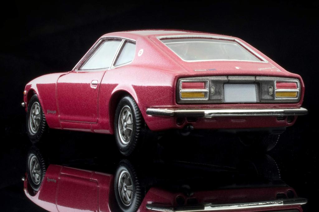 Tomica Limited Vintage Neo Scale Nissan Fairlady 2by2 1977 Wine Color Finished Model 1/64 LV-N41d Z-L