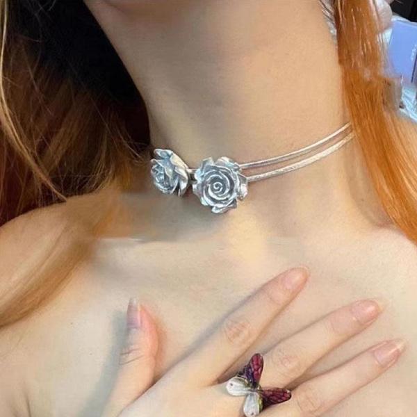 Gorgeous Fashion Leather Flower Necklace Women's Popular Collar Chain Temperament Rose Choker Neckchain Engagement Anniversary Jewelry Gift