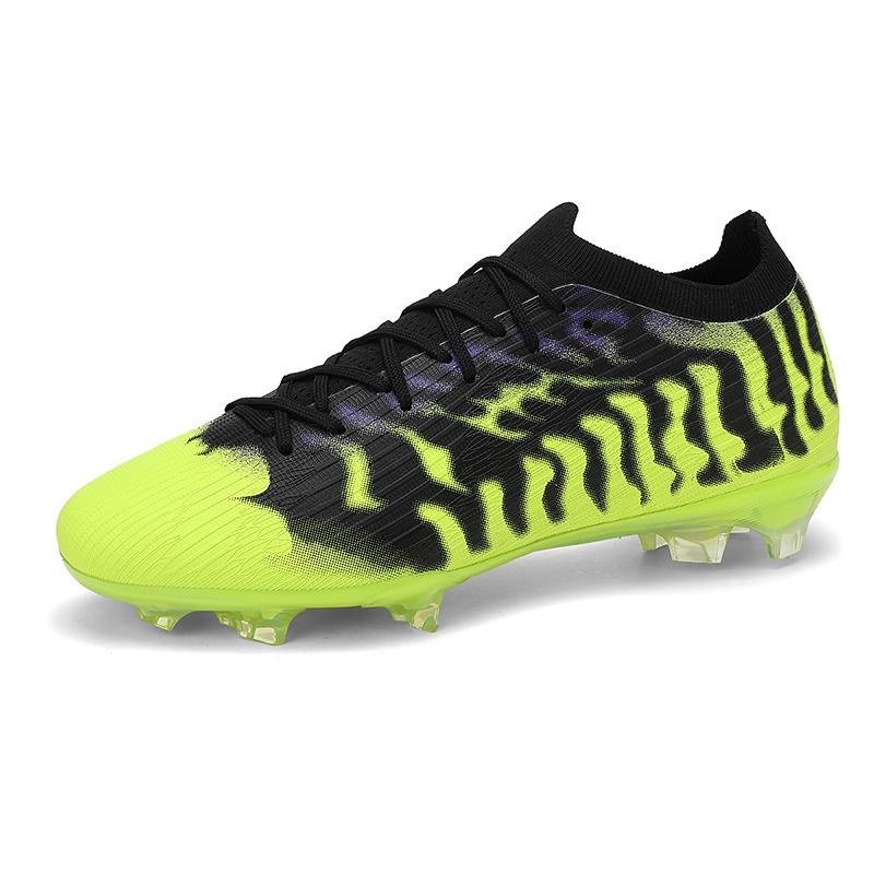 Men New Football Boots Professional Original Resistant High Quality Soccer Shoes Male Fast Ultralight Comfortable Football Shoes