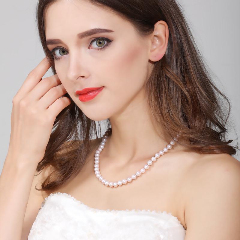 Женское ожерелье из пресноводного жемчуга