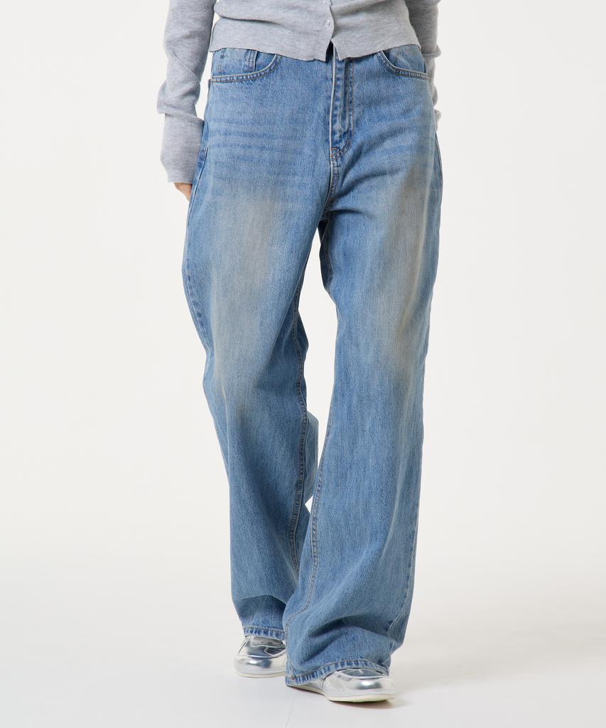 UNKNOWN PLANET Daily Mid-Wide Denim Pants Light Blue