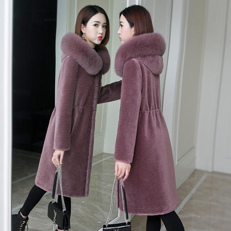 Warm and Fashionable Women's Hooded Sheepskin Fleece Coat with Fur Collar