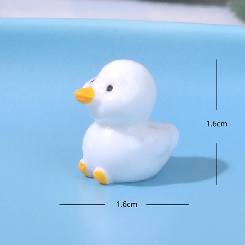 Cute Mini Yellow Ducks Ornament Tiny Duck Resin Handicraft Dollhouse Decorations