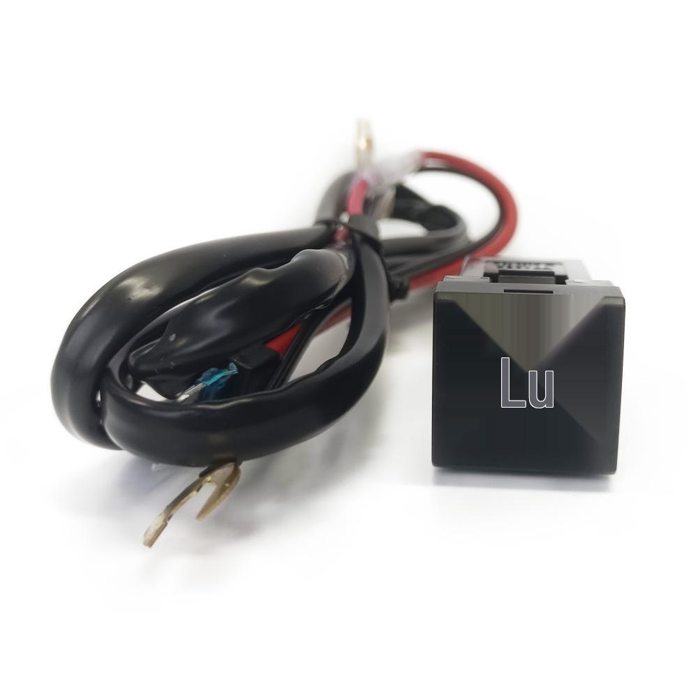 Автомобильное зарядное устройство для Toyota Corolla/Levin/Wildlander с портами USB QC3.0 PD