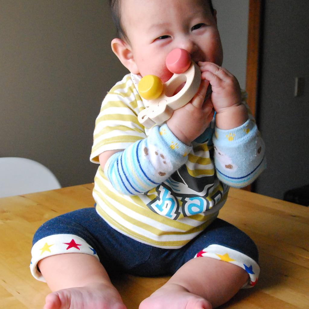 Car Pacifier and Teether Japan Good Toy Winning Toy Durable and Rolling Smooth Wooden Toy Rattle Baby Gift Present Educational Toy Car Ranking Baby