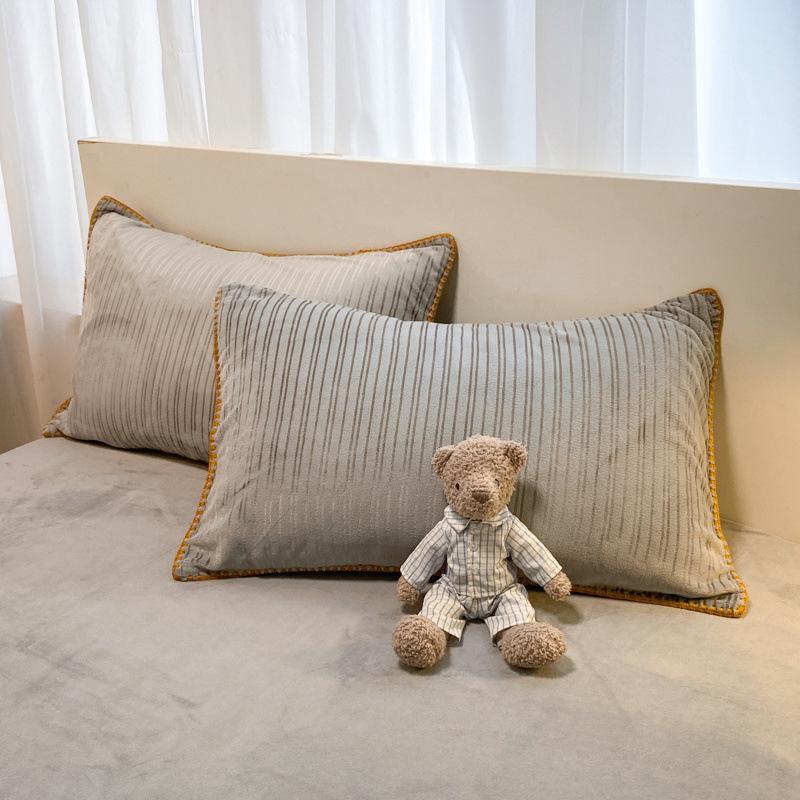 Thickened Yarn Dyed Milk Velvet Bed Top Four Piece Set Of Winter Bound Coral Velvet Quilt Cover Flannel Sheet Quilt Cover