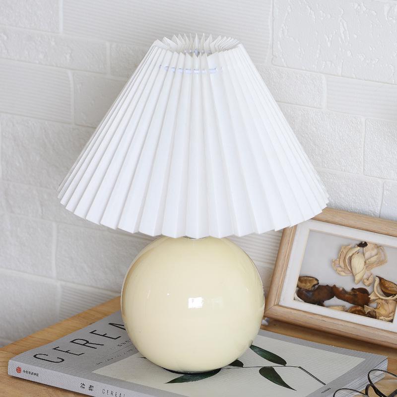 Retro Ceramic Pleated Table Lamp - Mid-Century Style for Bedroom or Wedding Decor