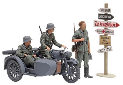 Tamiya Серия военных миниатюр Немецкий военный мотоцикл с коляской KS600 Пластиковая модель 35384 1/35 №384