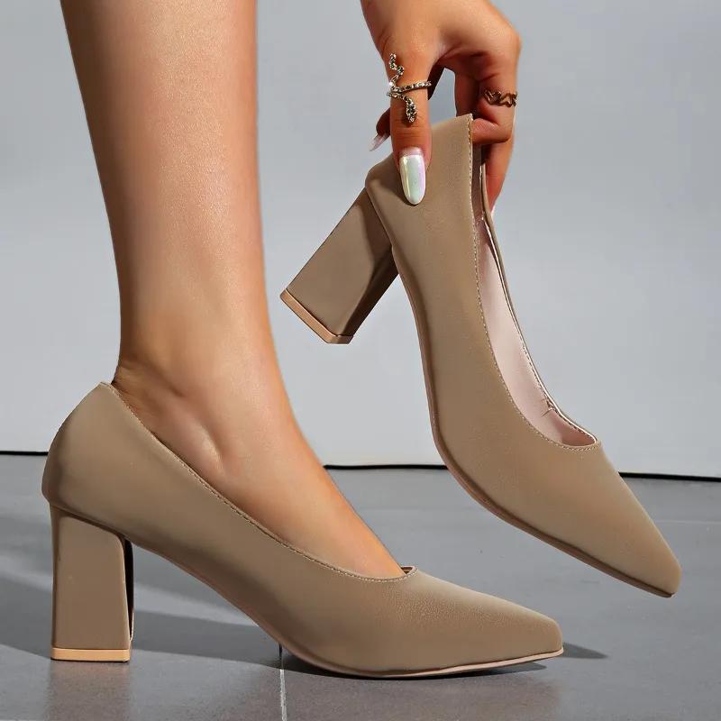 Женские низкие туфли Весна и лето Классические однотонные простые туфли Модные элегантные туфли на высоком каблуке для женщин