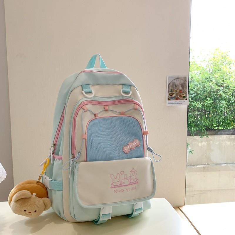 Trendy Lightweight Waterproof Backpack High Capacity Casual Bag For Men And Women