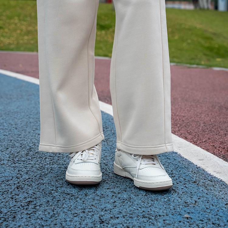 Reebok Кроссовки унисекс Club C 85 Vintage Chalk Taupe White Glen-Green GZ5161